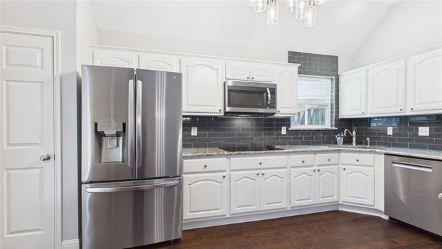 1405 Meadowbrook Drive, Mckinney, TX 75069