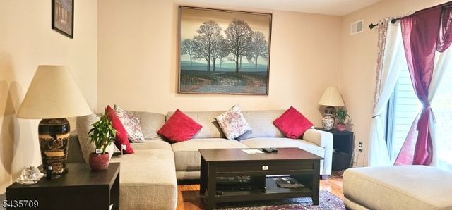 273 Greenfield Rd 273, Bridgewater Twp., NJ 08807