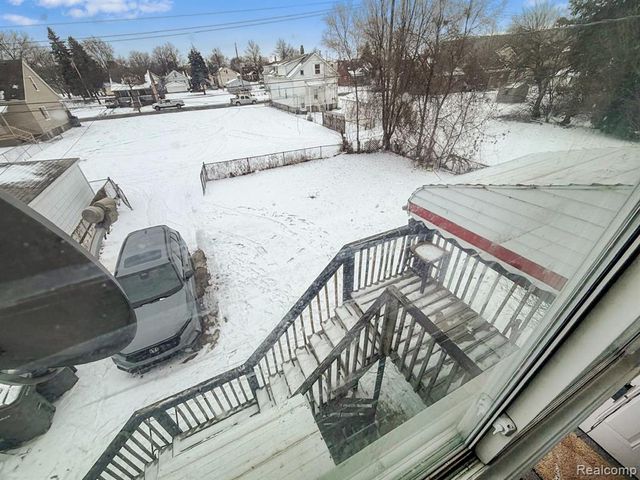 8805 Whitlock Avenue, Dearborn, MI 48126