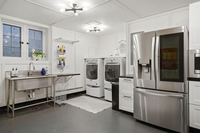 323 S Garfield AVENUE, Janesville, WI 53545