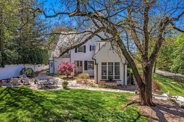 323 S Garfield AVENUE, Janesville, WI 53545