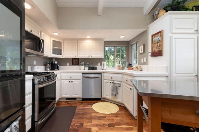 11266 Clinton Bar Rd, Pine Grove, CA 95665