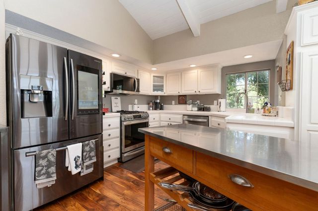 11266 Clinton Bar Rd, Pine Grove, CA 95665