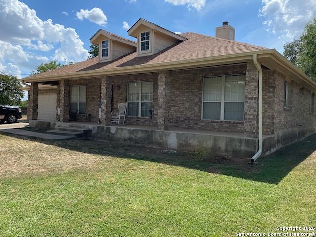 220 S Wind, Lytle, TX 78052