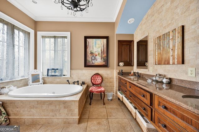 101 River Shoals Circle, Forsyth, GA 31029