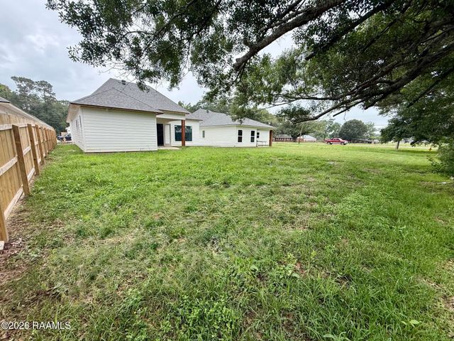 105 Berchman Oaks Drive, Lafayette, LA 70506