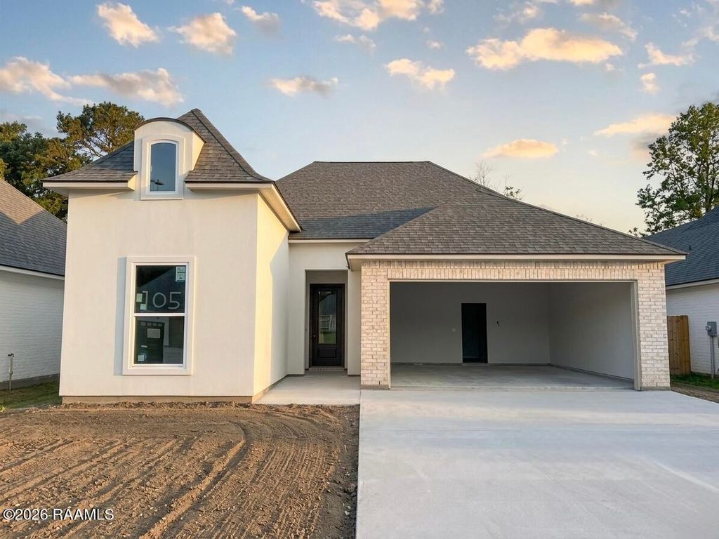 105 Berchman Oaks Drive, Lafayette, LA 70506