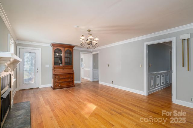 1131 Woodvale Avenue, Gastonia, NC 28054