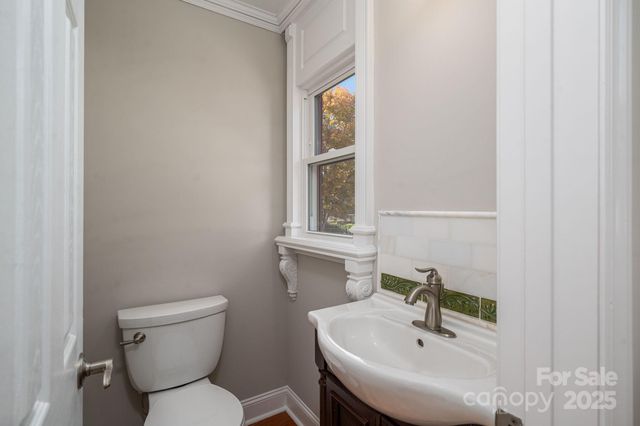 1131 Woodvale Avenue, Gastonia, NC 28054