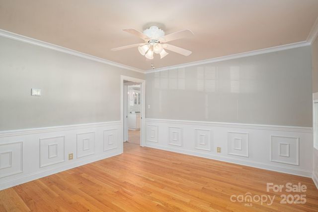 1131 Woodvale Avenue, Gastonia, NC 28054