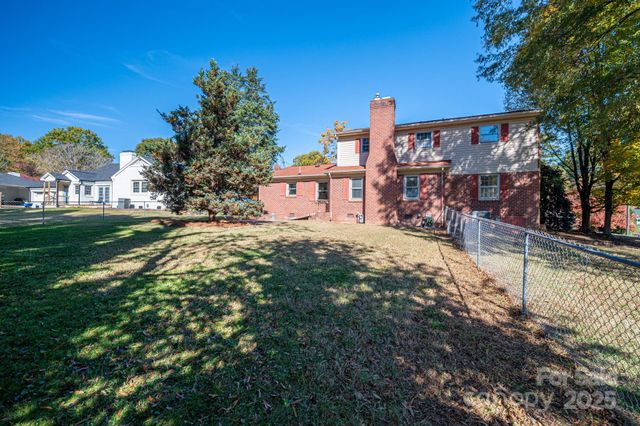 1131 Woodvale Avenue, Gastonia, NC 28054