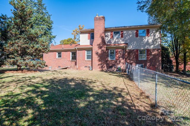 1131 Woodvale Avenue, Gastonia, NC 28054