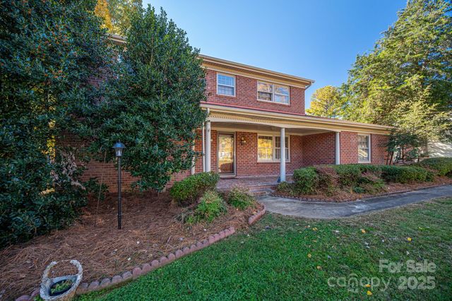 1131 Woodvale Avenue, Gastonia, NC 28054