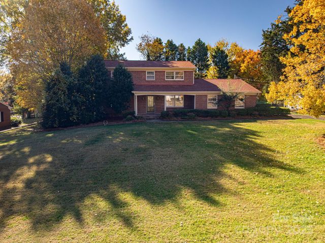 1131 Woodvale Avenue, Gastonia, NC 28054