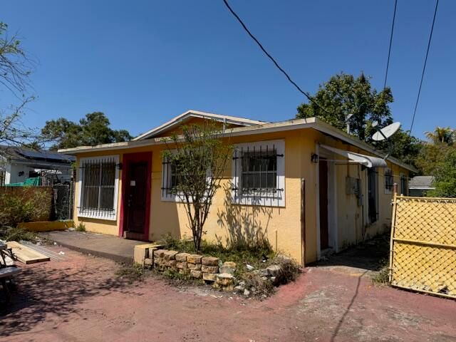 2901 NW 26th Street, Oakland Park, FL 33311