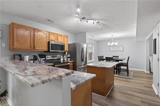 148 View Pointe DR, Newport News, VA 23603