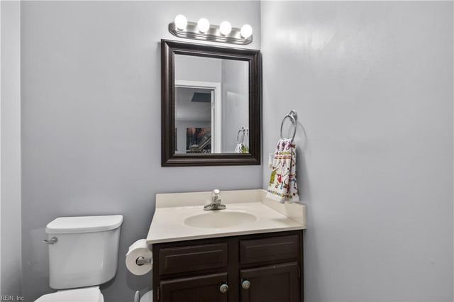 148 View Pointe DR, Newport News, VA 23603