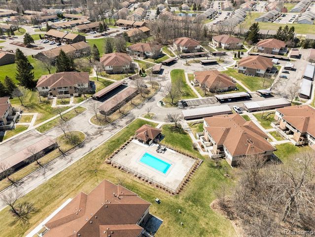 61156 Greenwood Drive, South Lyon, MI 48178