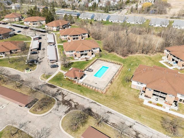 61156 Greenwood Drive, South Lyon, MI 48178