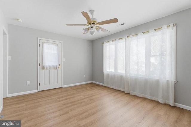 1813 OLMSTEAD DR, Falls Church, VA 22043