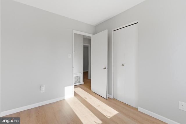 1813 OLMSTEAD DR, Falls Church, VA 22043