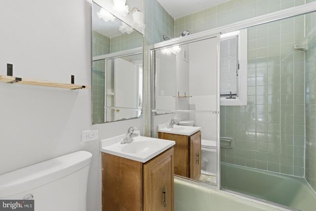 1813 OLMSTEAD DR, Falls Church, VA 22043
