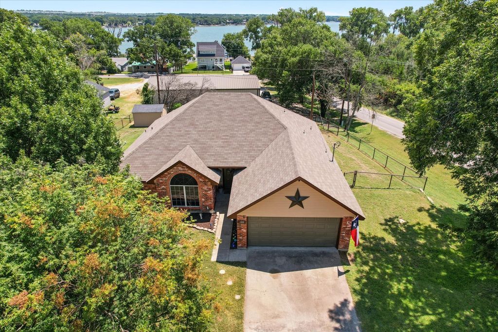 100 Coronado Trail, Weatherford, TX 76087