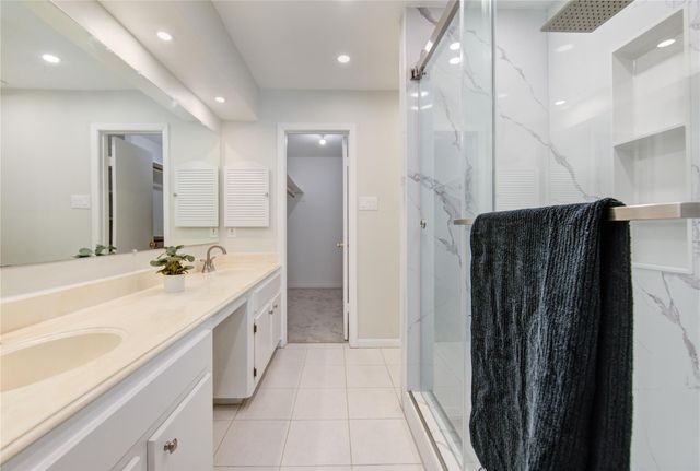 1927 Ash Meadow Drive, Houston, TX 77090