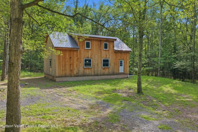 143 Manorkill Road, Saugerties, NY 12477