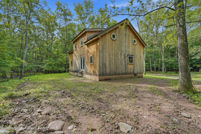 143 Manorkill Road, Saugerties, NY 12477
