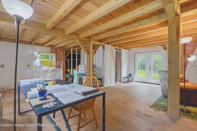 143 Manorkill Road, Saugerties, NY 12477