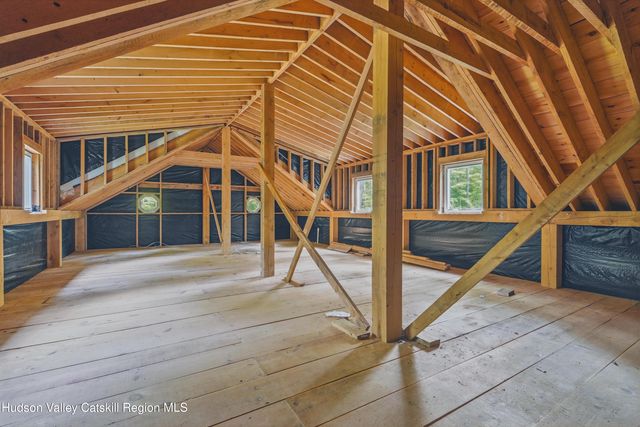 143 Manorkill Road, Saugerties, NY 12477