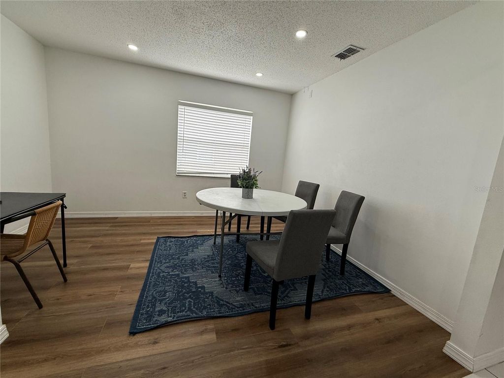 Image 13 of property listing at 14022 CITRUS POINTE DRIVE, Tampa, FL 33625