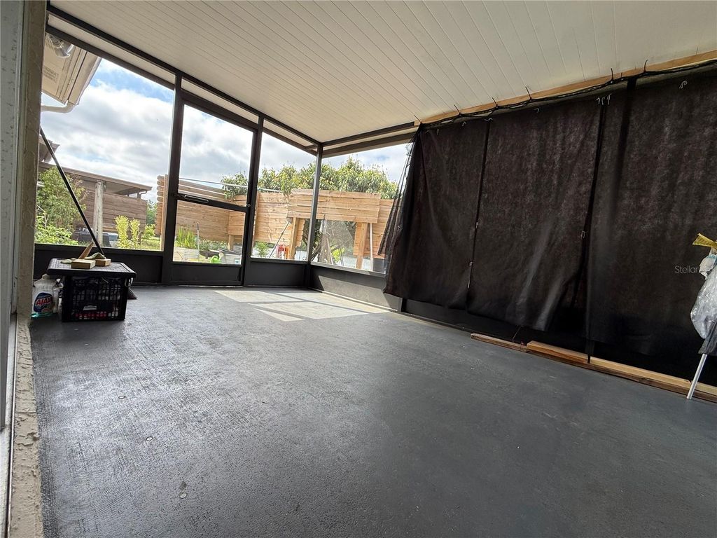 Image 26 of property listing at 14022 CITRUS POINTE DRIVE, Tampa, FL 33625