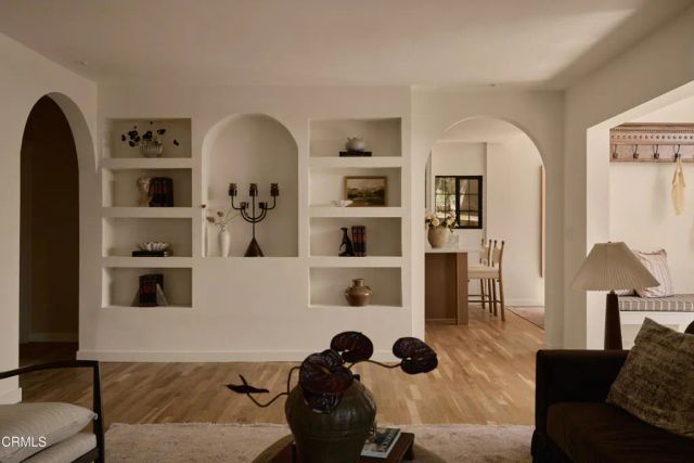 1612 Redcliff Street, Los Angeles, CA 90026