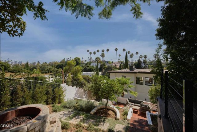 1612 Redcliff Street, Los Angeles, CA 90026