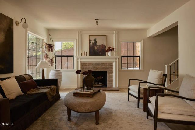 1612 Redcliff Street, Los Angeles, CA 90026