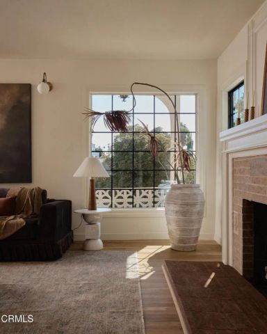 1612 Redcliff Street, Los Angeles, CA 90026