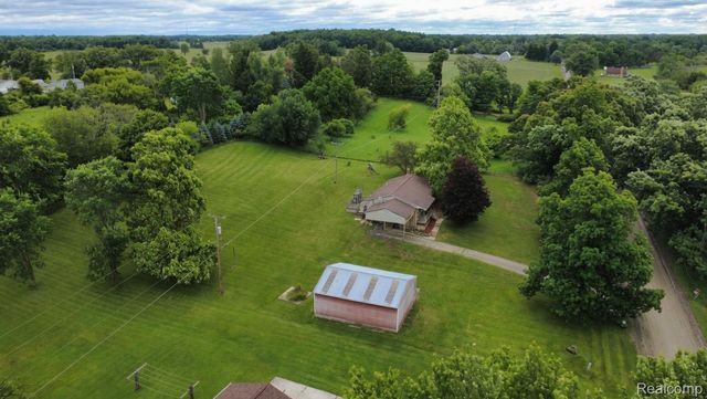 8040 Smith Road, Argentine Township, MI 48436