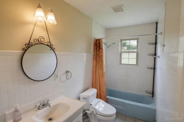 8040 Smith Road, Argentine Township, MI 48436