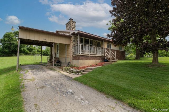 8040 Smith Road, Argentine Township, MI 48436