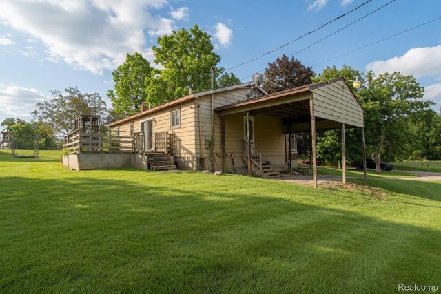8040 Smith Road, Argentine Township, MI 48436