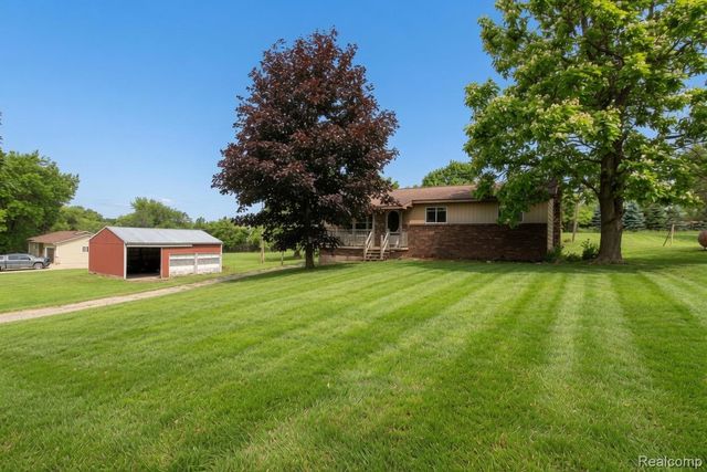 8040 Smith Road, Argentine Township, MI 48436