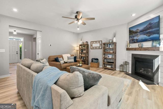 8530 Scenic Ridge Way, Ball Ground, GA 30107