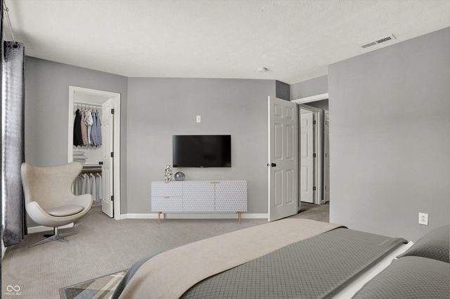 11455 Clay Hill Lane UNIT 104, Fishers, IN 46037