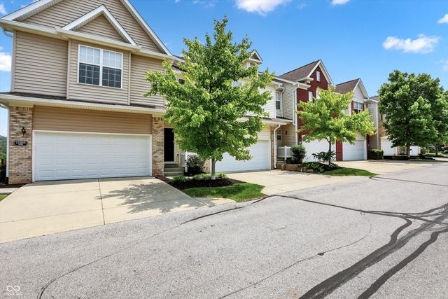 11455 Clay Hill Lane UNIT 104, Fishers, IN 46037