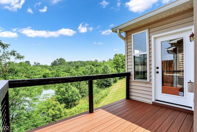 11455 Clay Hill Lane UNIT 104, Fishers, IN 46037