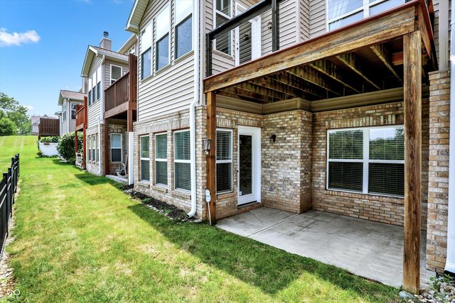 11455 Clay Hill Lane UNIT 104, Fishers, IN 46037
