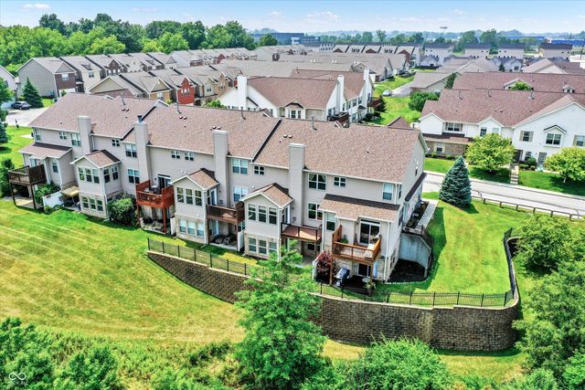 11455 Clay Hill Lane UNIT 104, Fishers, IN 46037