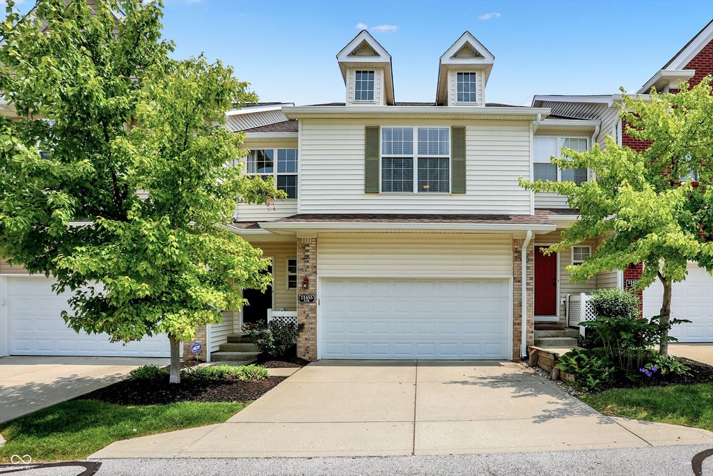 11455 Clay Hill Lane UNIT 104, Fishers, IN 46037